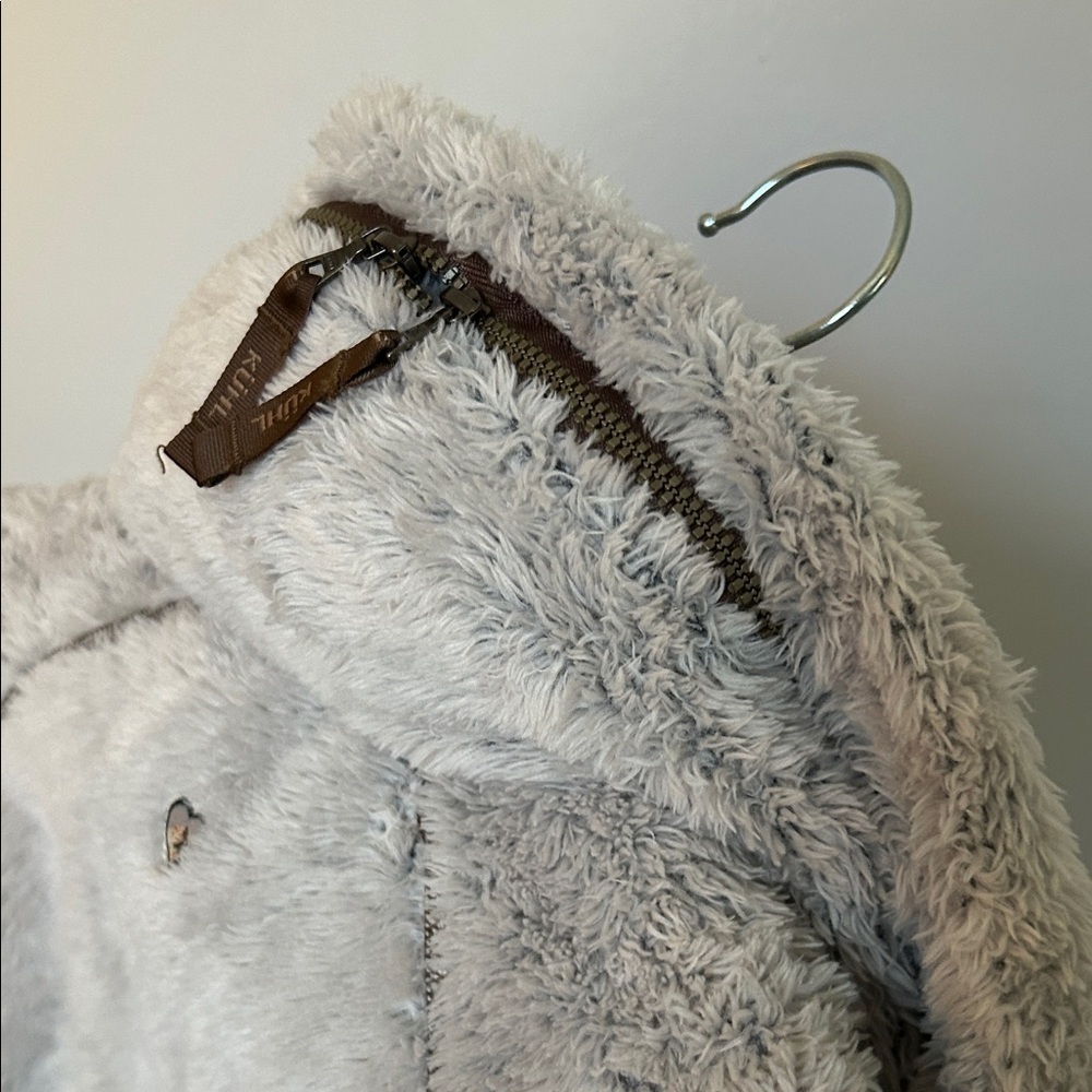 Kuhl Women’s Flight Vest With Stowaway Hood - Picture 13 of 13